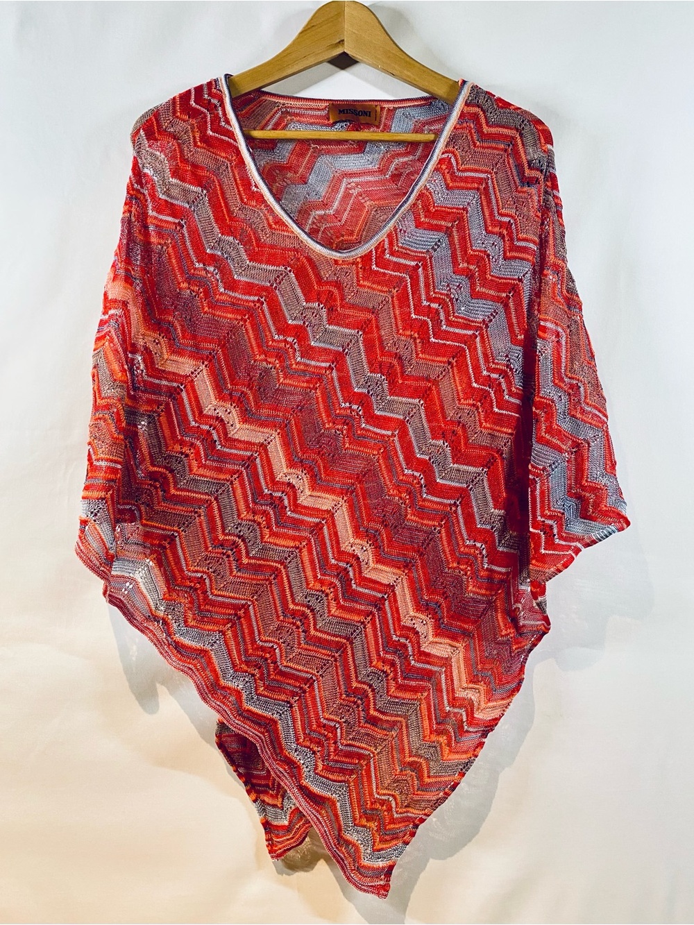 Missoni Classic Red Zigzag Chevron Knit Fringe Poncho, One Size